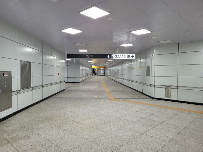 죽전역 서편출입구 건설공사 중 비개착구간공사